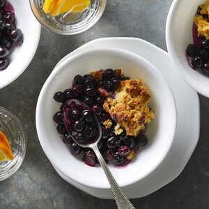 Low-Carb Blueberry Cobbler